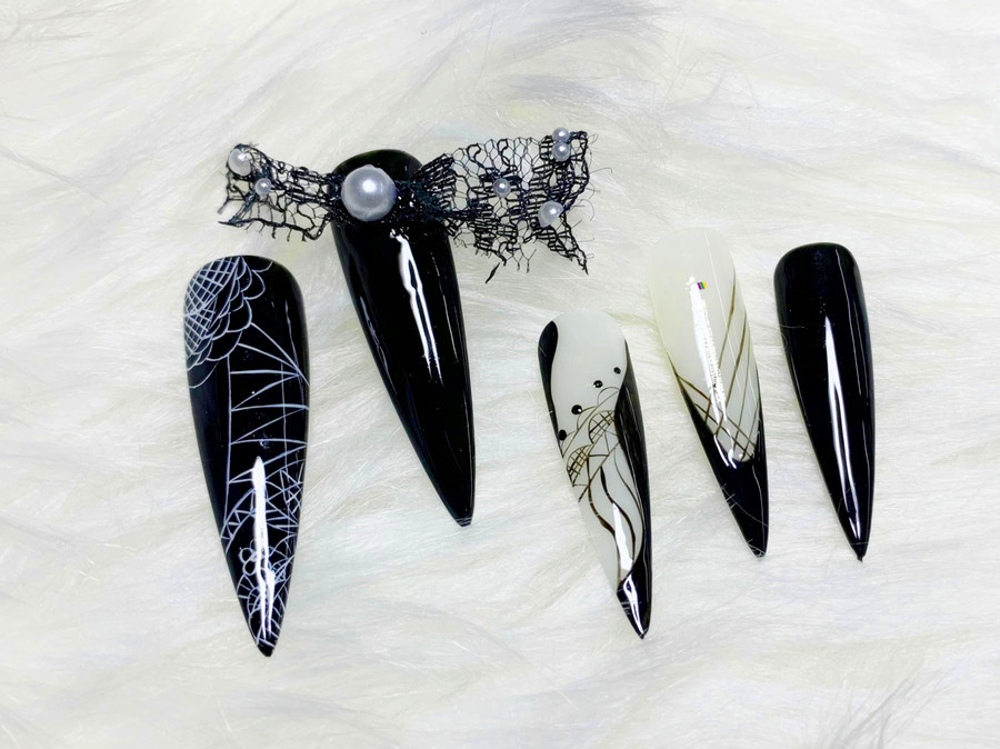 廣西美甲基礎(chǔ)：美甲6種甲型的特點(diǎn)