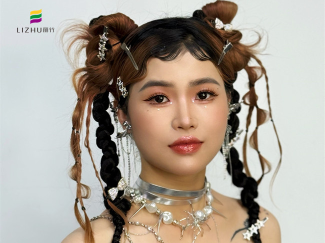 千禧甜辣妝，實力詮釋南寧彩妝學(xué)校哪家好？