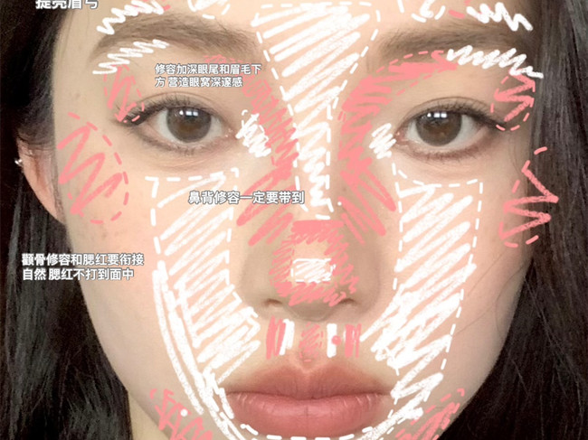 骨相感妝容，廣西化妝進(jìn)修學(xué)培訓(xùn)專(zhuān)為闊面臉女孩準(zhǔn)備