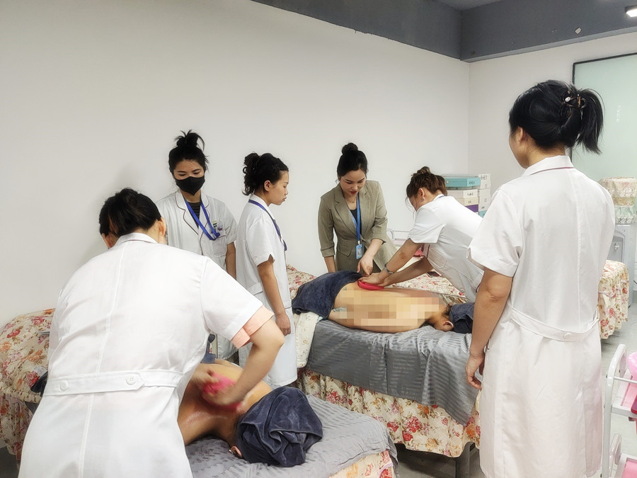 背部經(jīng)絡(luò)刷的作用，南寧學(xué)美容美體專業(yè)