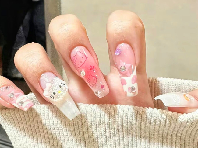 凱蒂貓美甲，南寧美甲款式造型學(xué)校分享