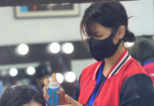 清冷風(fēng)中式造型，南寧化妝師培訓(xùn)學(xué)員作品