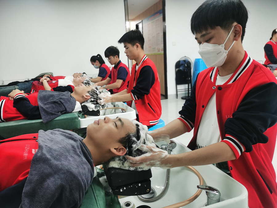 掉頭發(fā)的根本原因，南寧洗發(fā)護(hù)膚培訓(xùn)講解