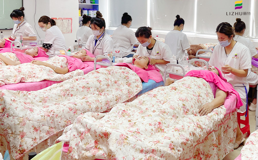 假期還債式護膚，南寧美容護膚培訓教學