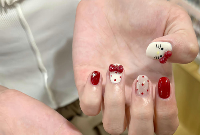 適合秋天做的美甲，廣西省美甲學(xué)校分享