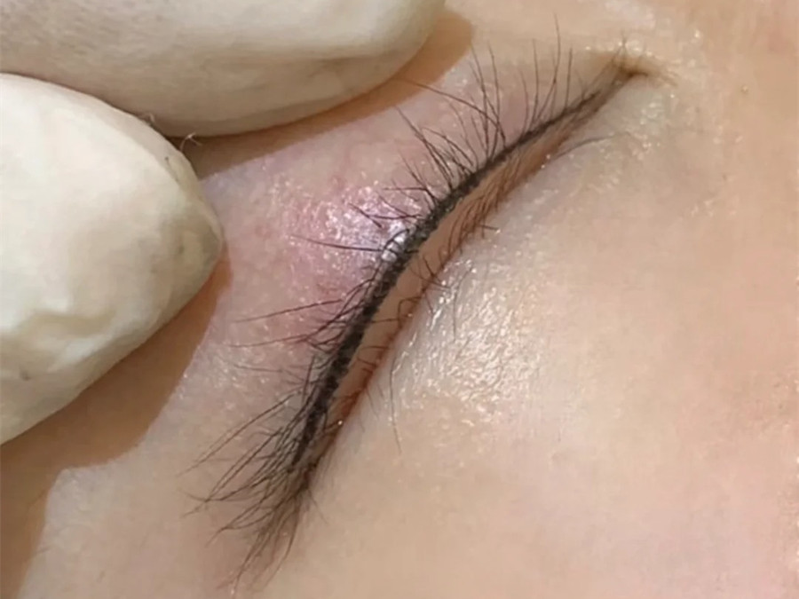 美瞳線怎樣持久保色？廣西紋繡專業(yè)技校分享