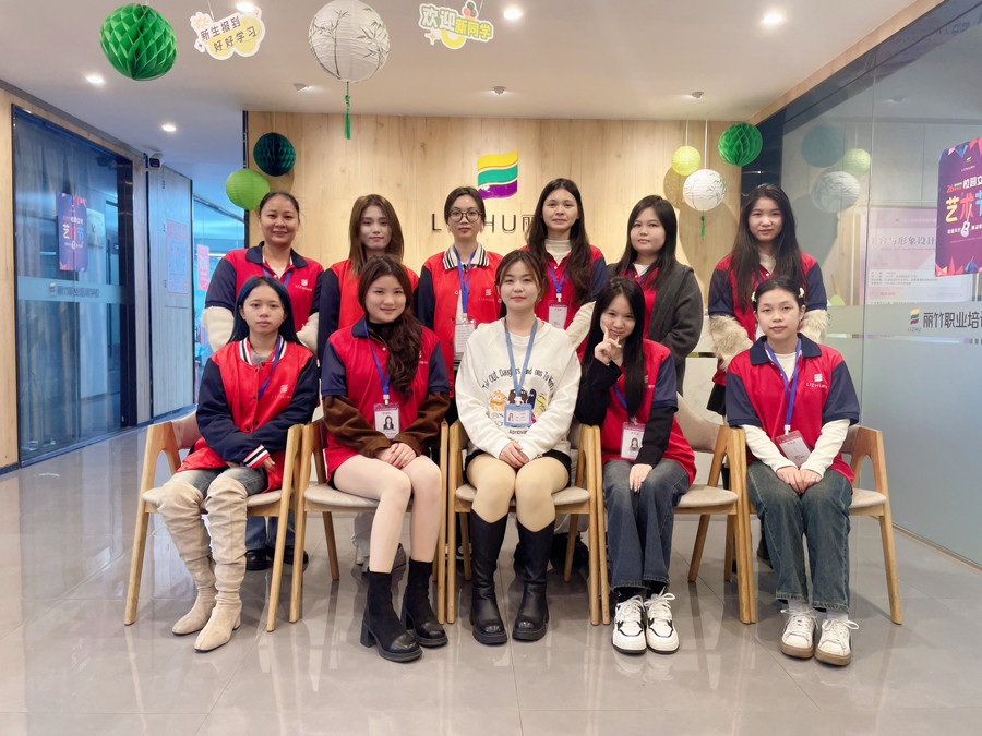 南寧美甲畢業(yè)：一個從無到有的過程