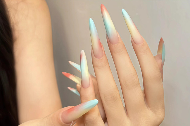 在逃公主美甲，南寧美甲造型設(shè)計學校推薦