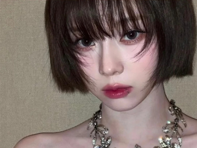 金玟庭眼妝教程，從零開始學化妝南寧