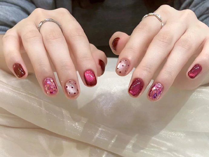 適合春天的紅色美甲，廣西美甲造型培訓收集