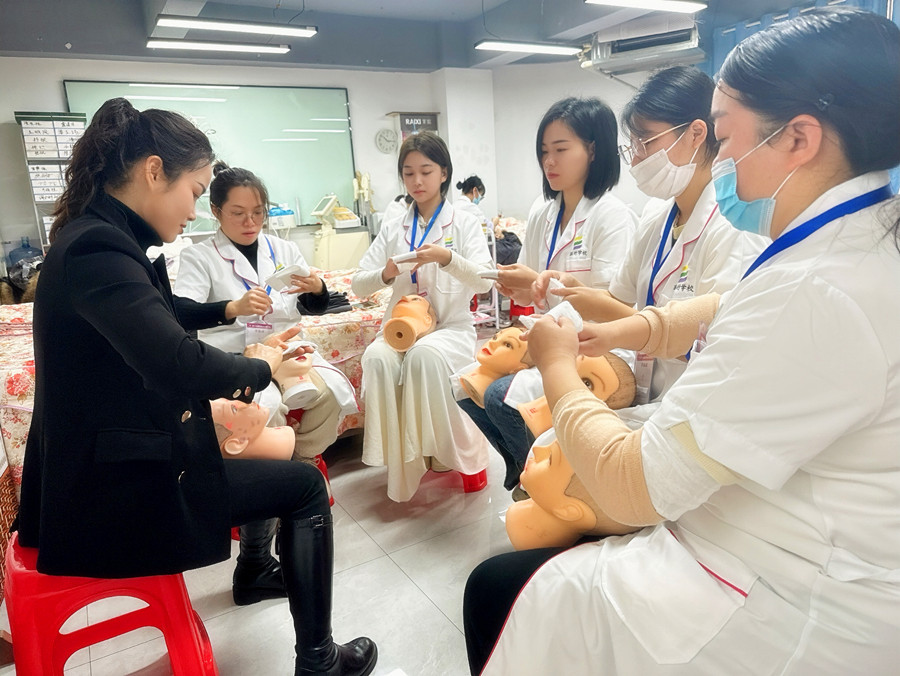 零基礎美容洗臉：洗臉巾的正確用法