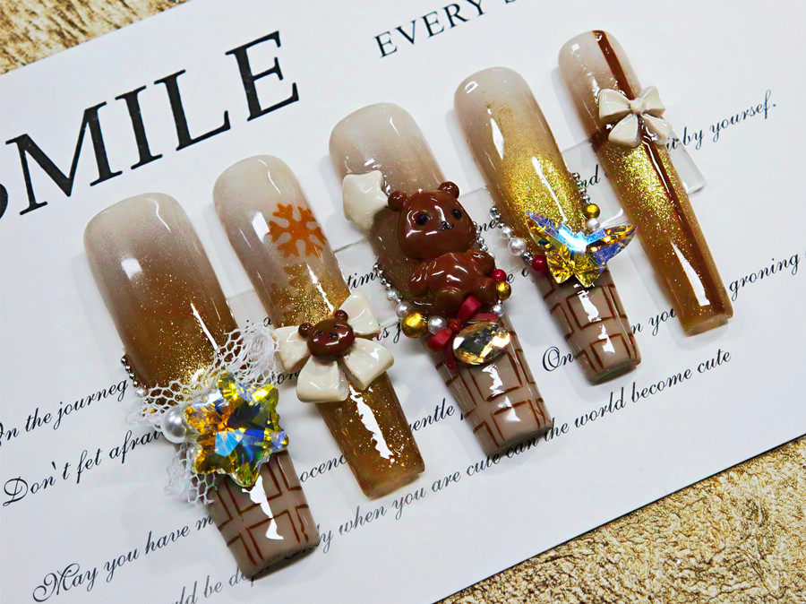 巧克力熊美甲，廣西美甲學(xué)徒熱門(mén)款推薦