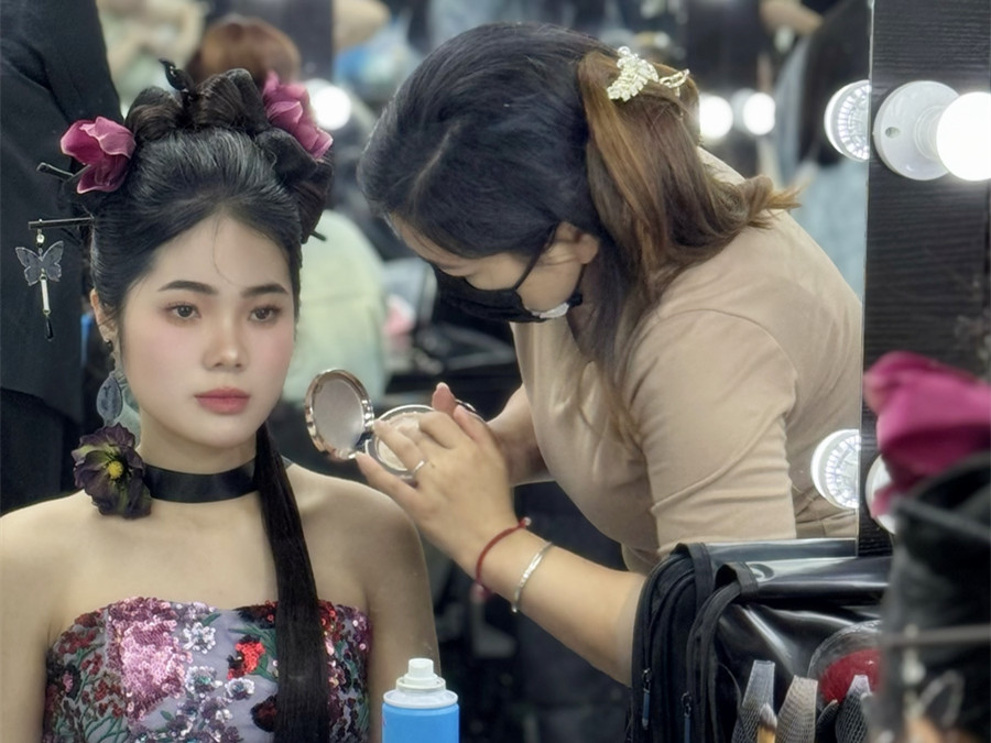 新中式妝容造型，從零學彩妝造型