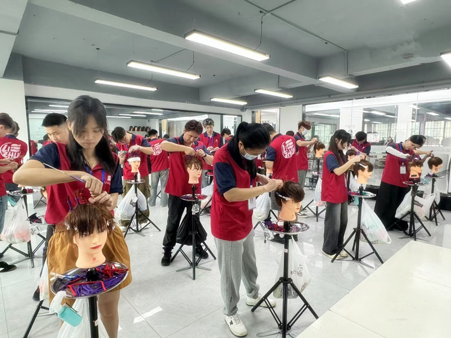 什么是煙花燙？煙花燙的特點(diǎn)是什么？南寧學(xué)習(xí)燙染