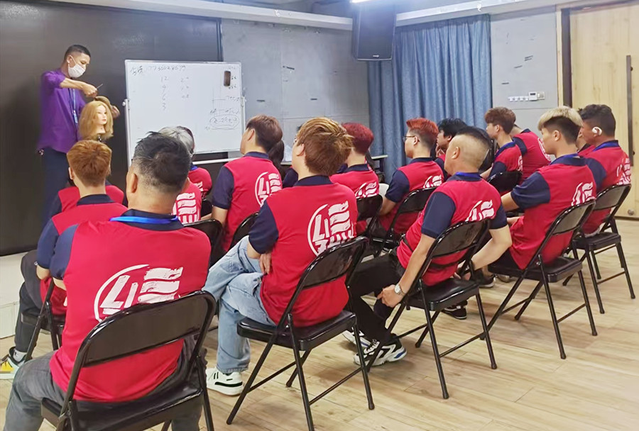 廣西學美發(fā)，廣西美業(yè)培訓學校推薦麗竹學校