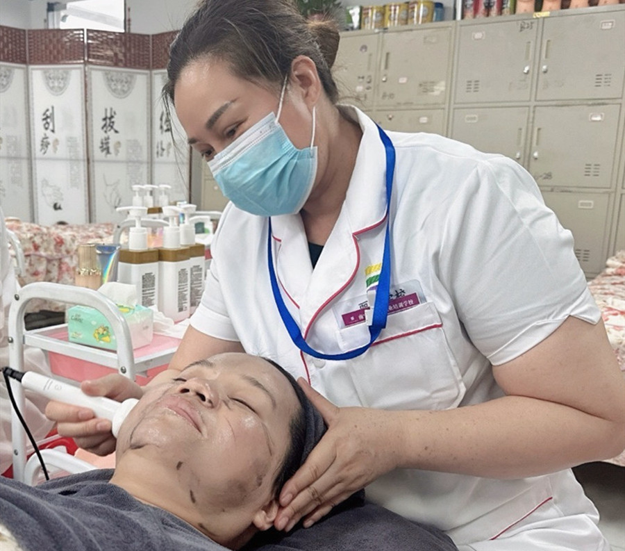 如何養(yǎng)出好皮膚的技巧，廣西皮膚管理學(xué)習(xí)