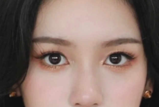 富家千金眼妝調(diào)整思路，化妝入門初學(xué)者教程