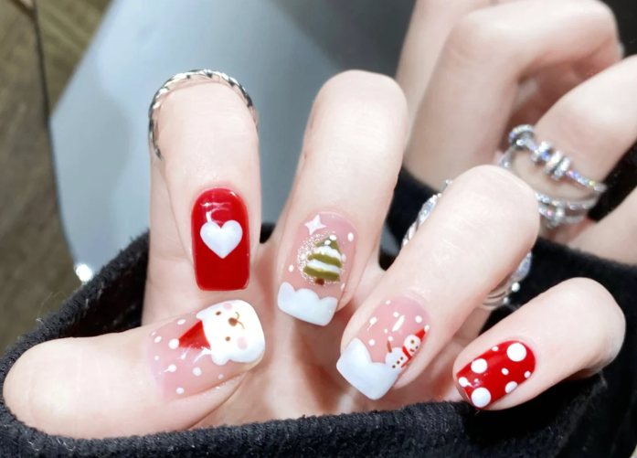 圣誕小熊美甲，南寧美甲設計學校分享教程